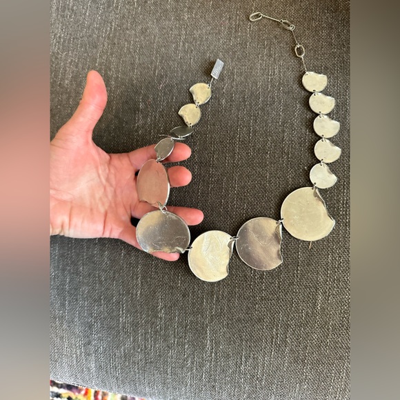 Anne-Marie Chagnon statement necklace - linked pewter disks - 21 in - Picture 4 of 7